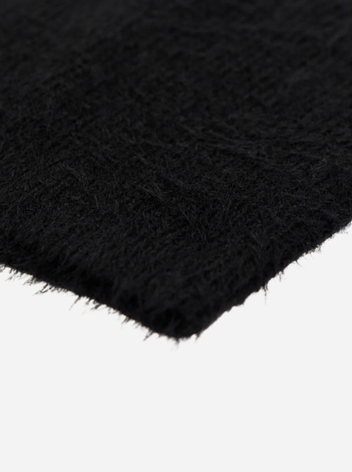BLACK BEANIE MOHAIR