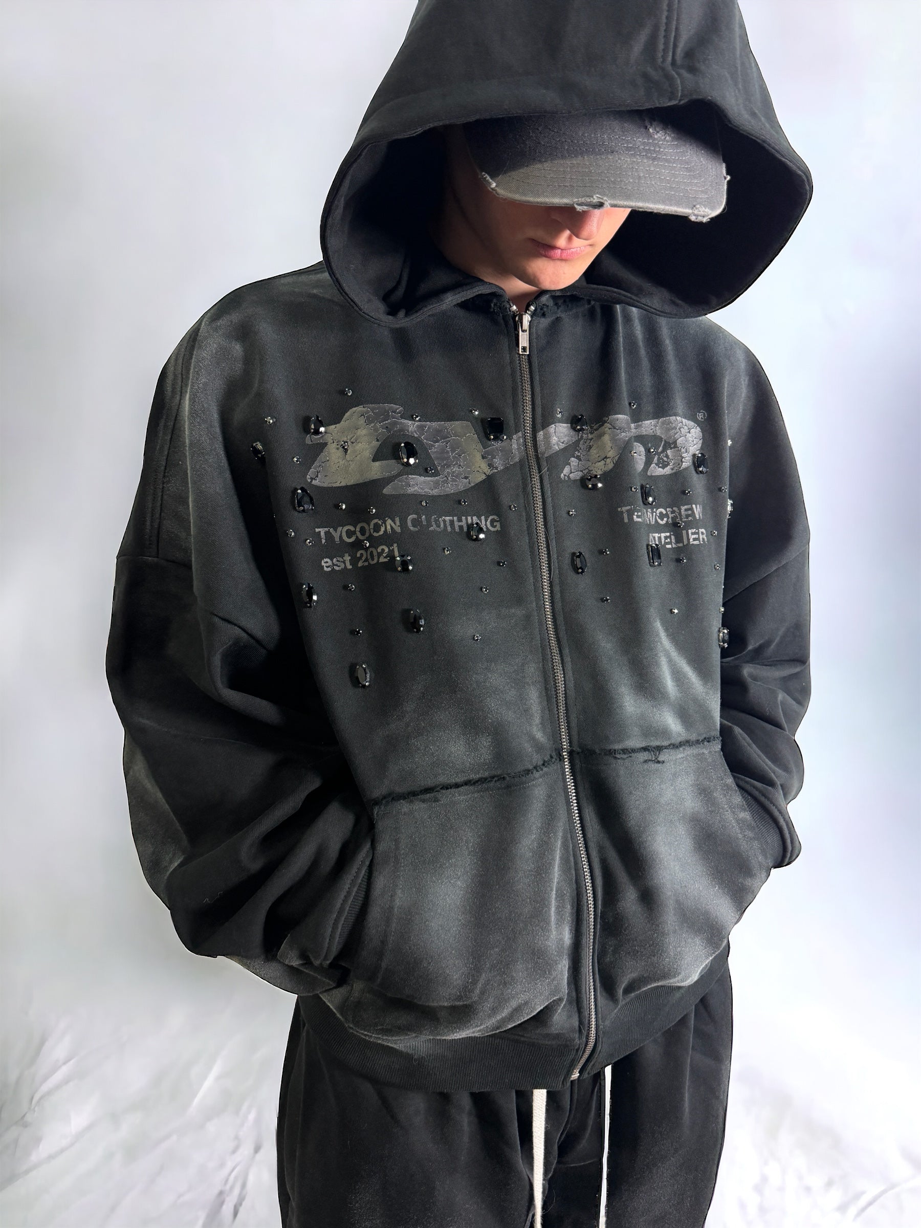 BLACK STONES ZIP HOODIE